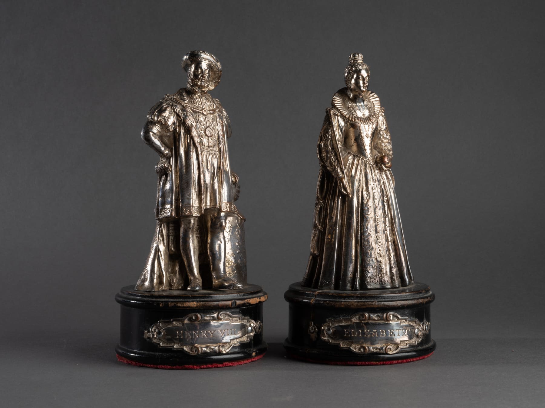 Sculptures en bronze argenté, XIXe siècle