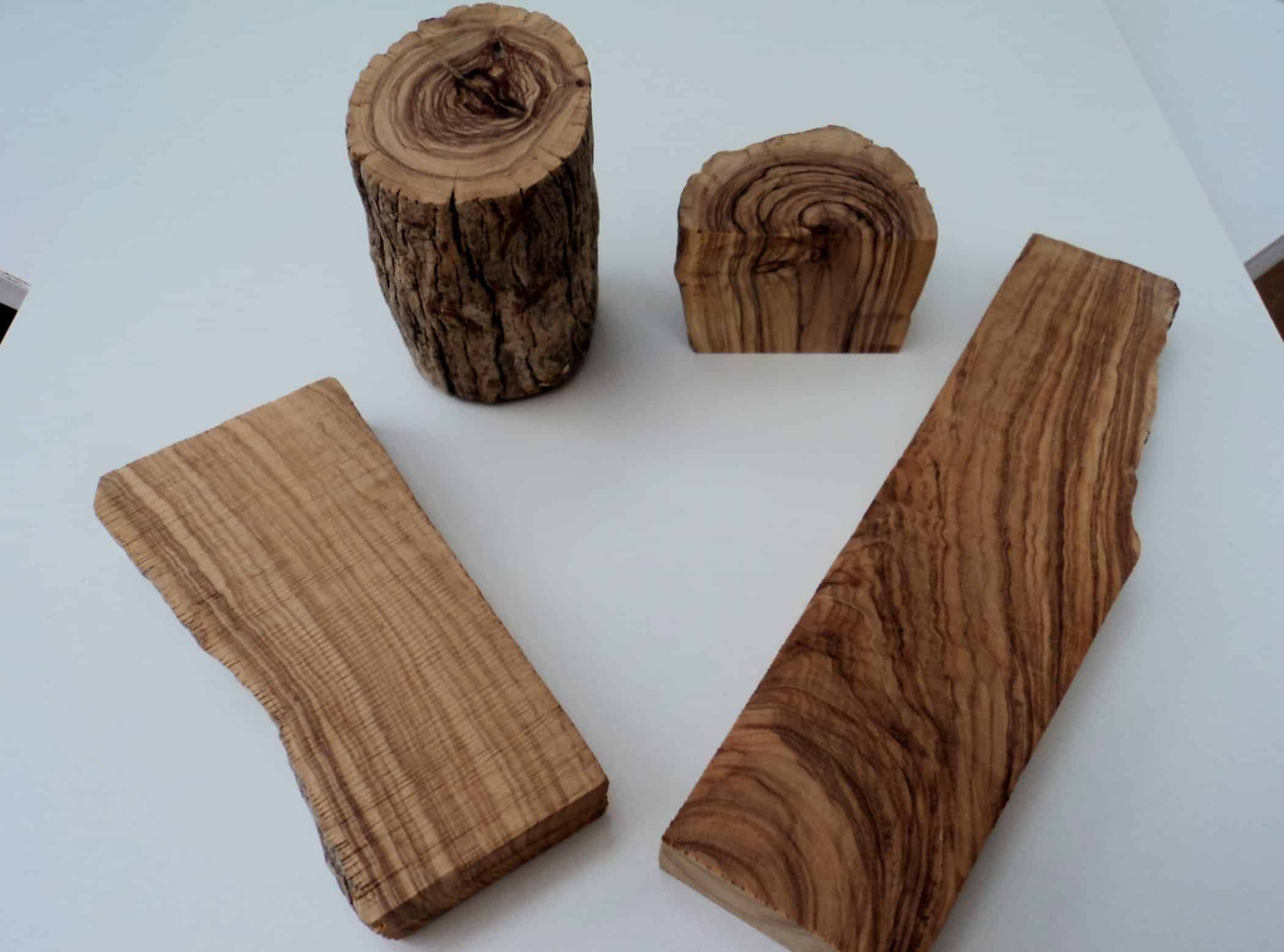 Le bois de fil à gauche, le bois de bout à droite © Bois de fil, bois de bout