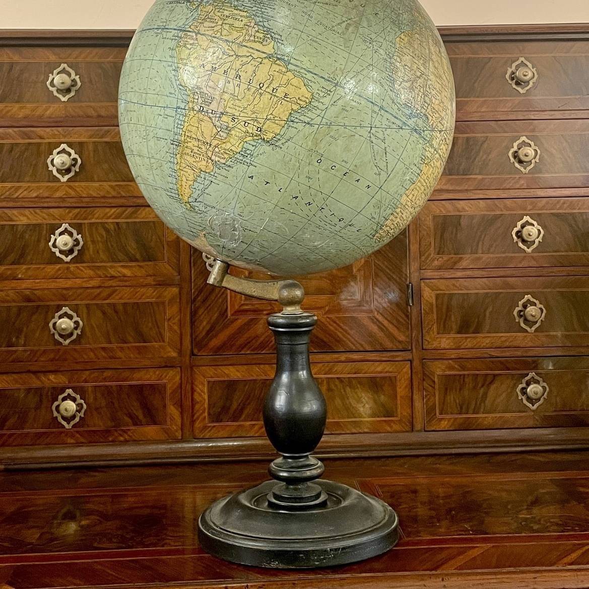Globe terrestre G. Thomas, entre 1925 et 1935
