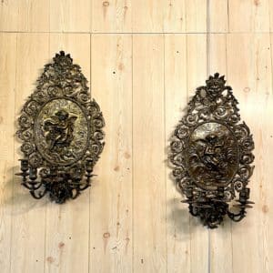 Paire d’appliques à bougeoirs de style Louis XIV, XIXe siècle