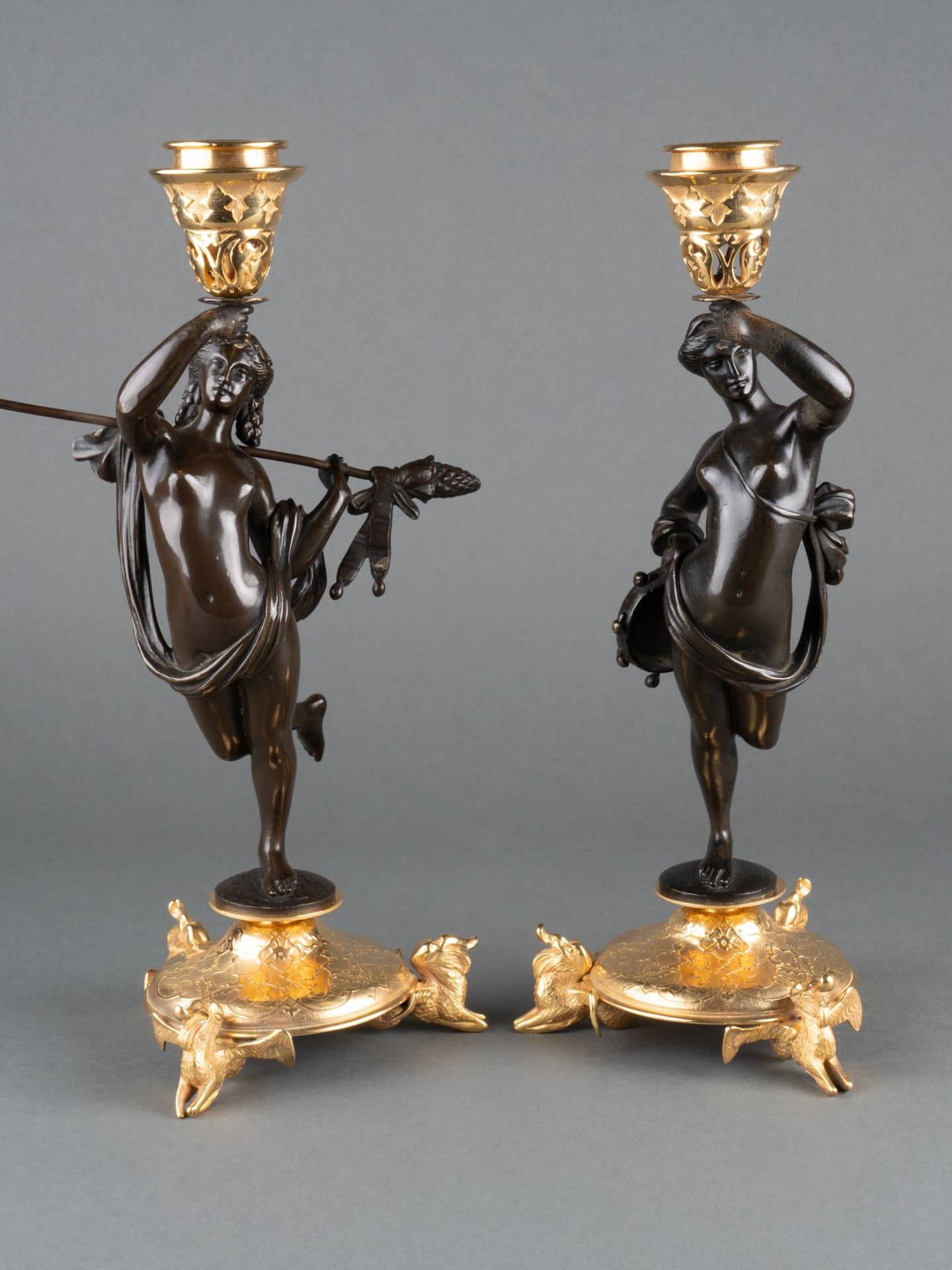 Paire de bougeoirs « Ménades » en bronze, poinçon AD, XIXe siècle