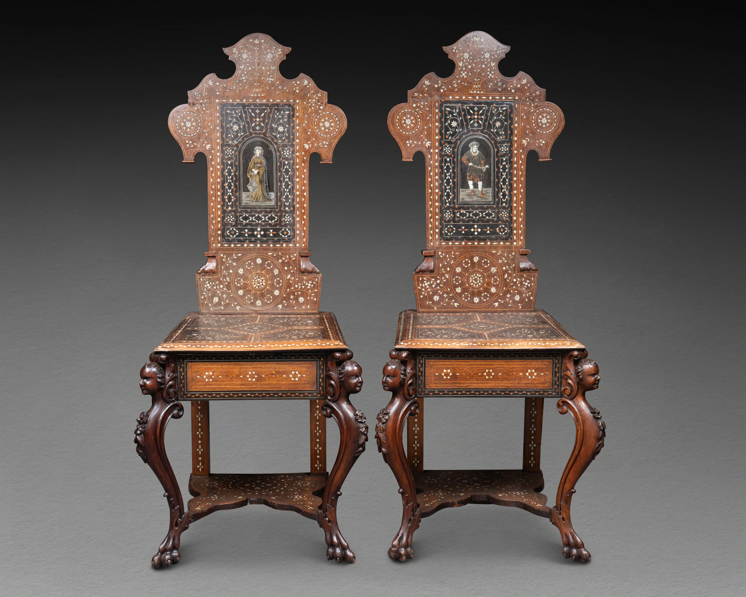 Paire de chaises vénitiennes marquetées, début XIXe siècle