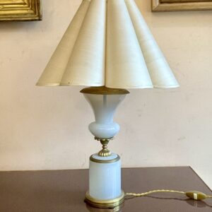 Lampe en opaline « Bulle de savon », XIXe siècle