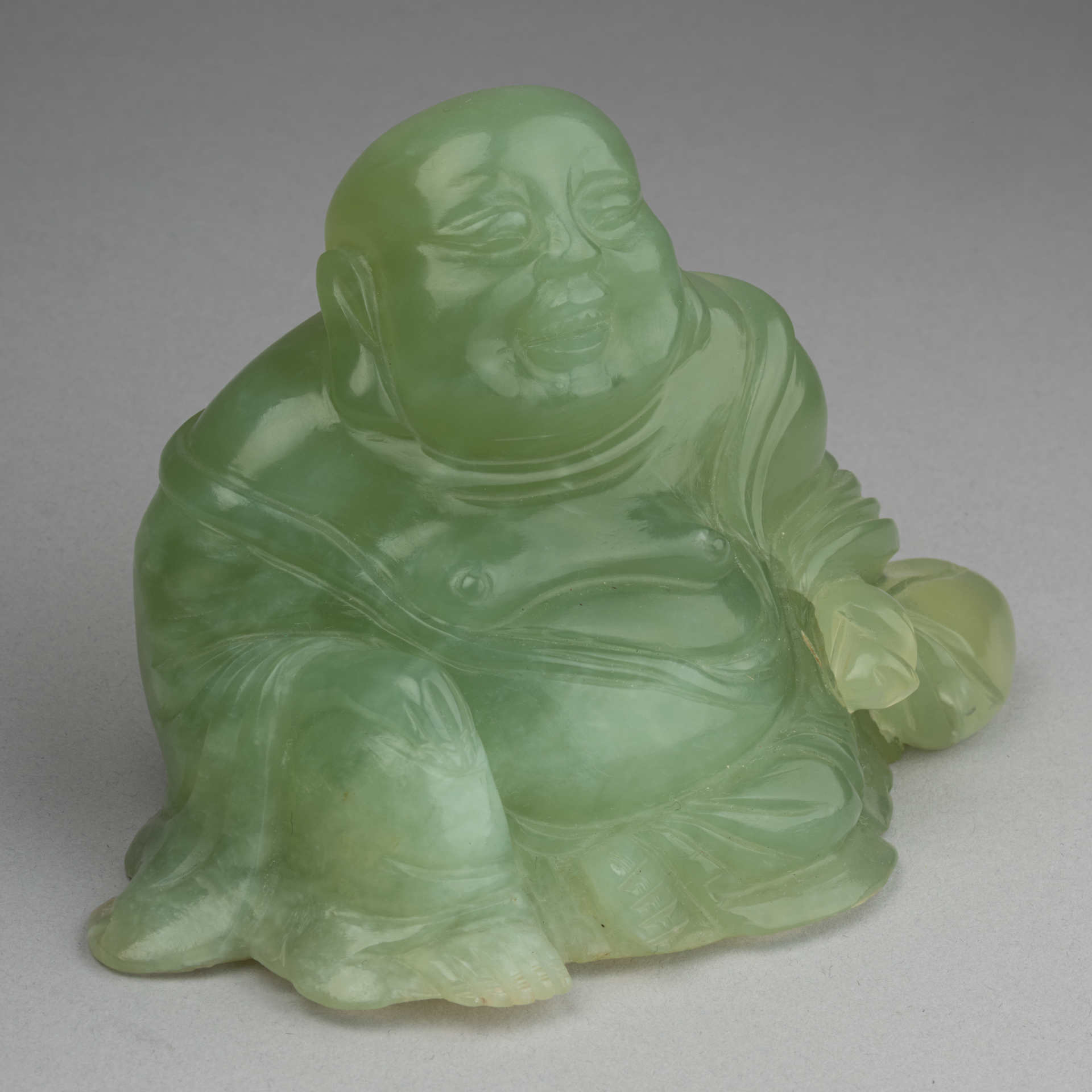 Budai « bouddha rieur » chinois en jade verte, fin XIXe début XXe siècle