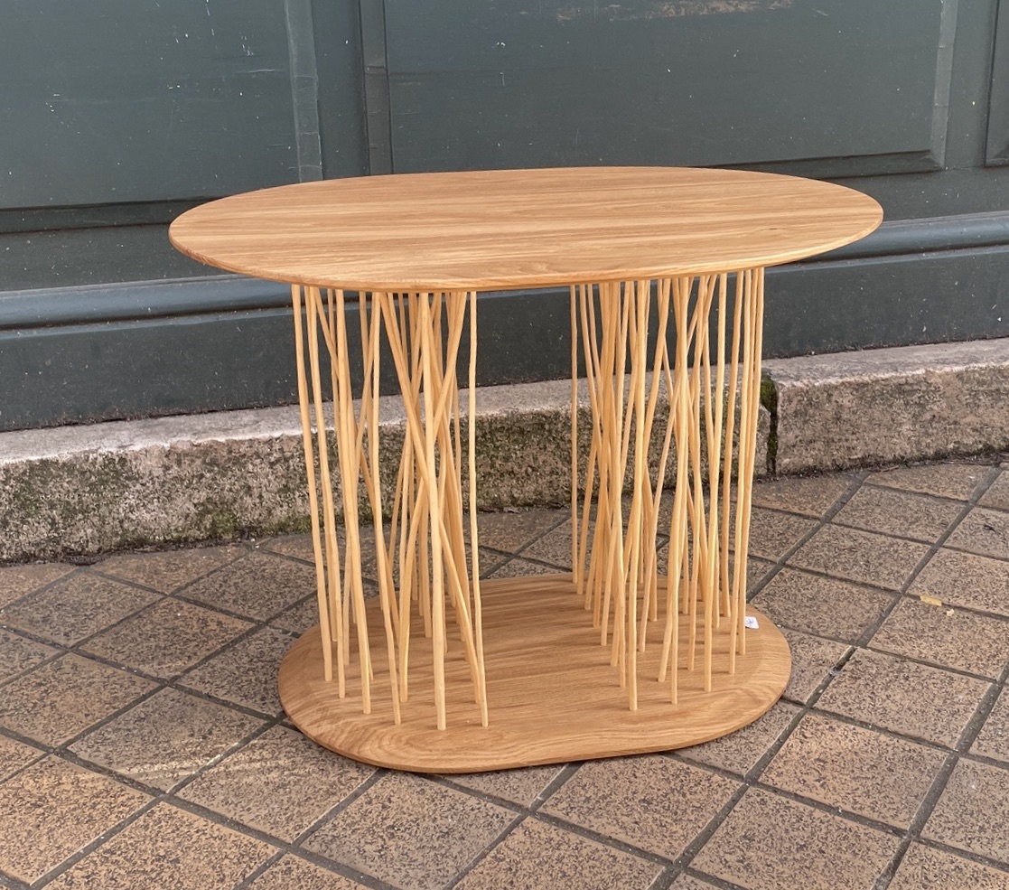 Table contemporaine, création d’ébéniste