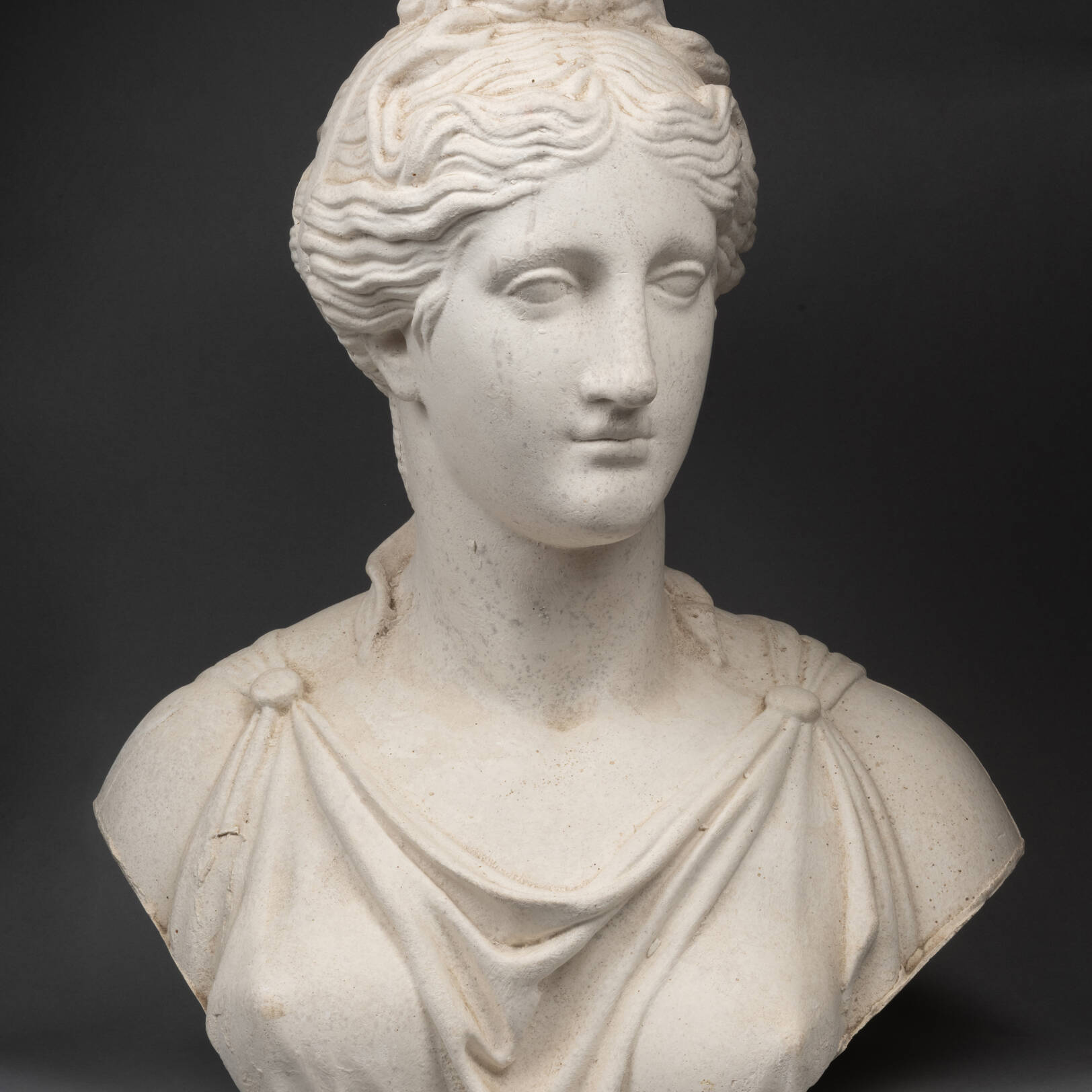 Buste en plâtre, style antique, fin XIXe siècle 