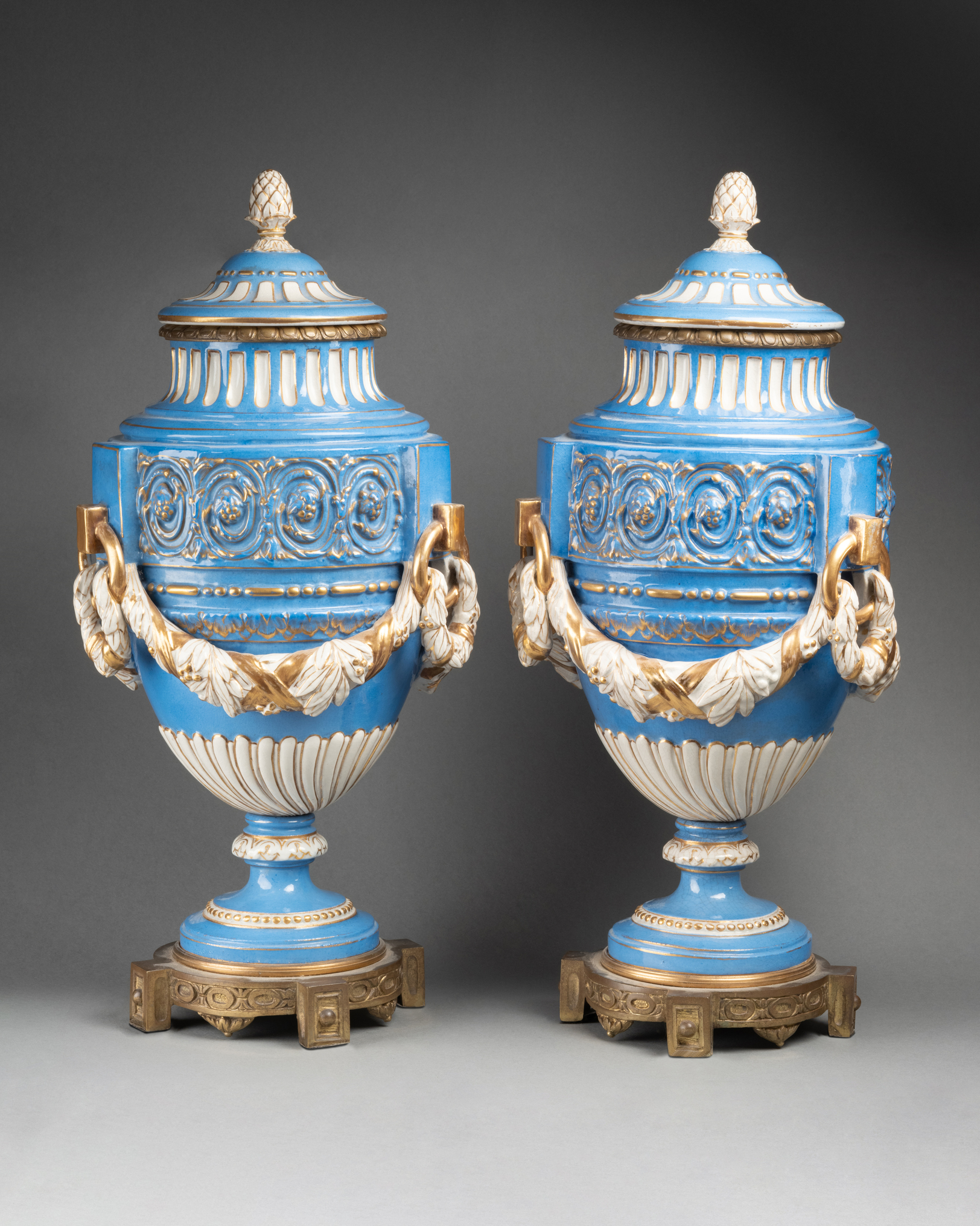 Paire de Potiches en Porcelaine, XIXe Siècle