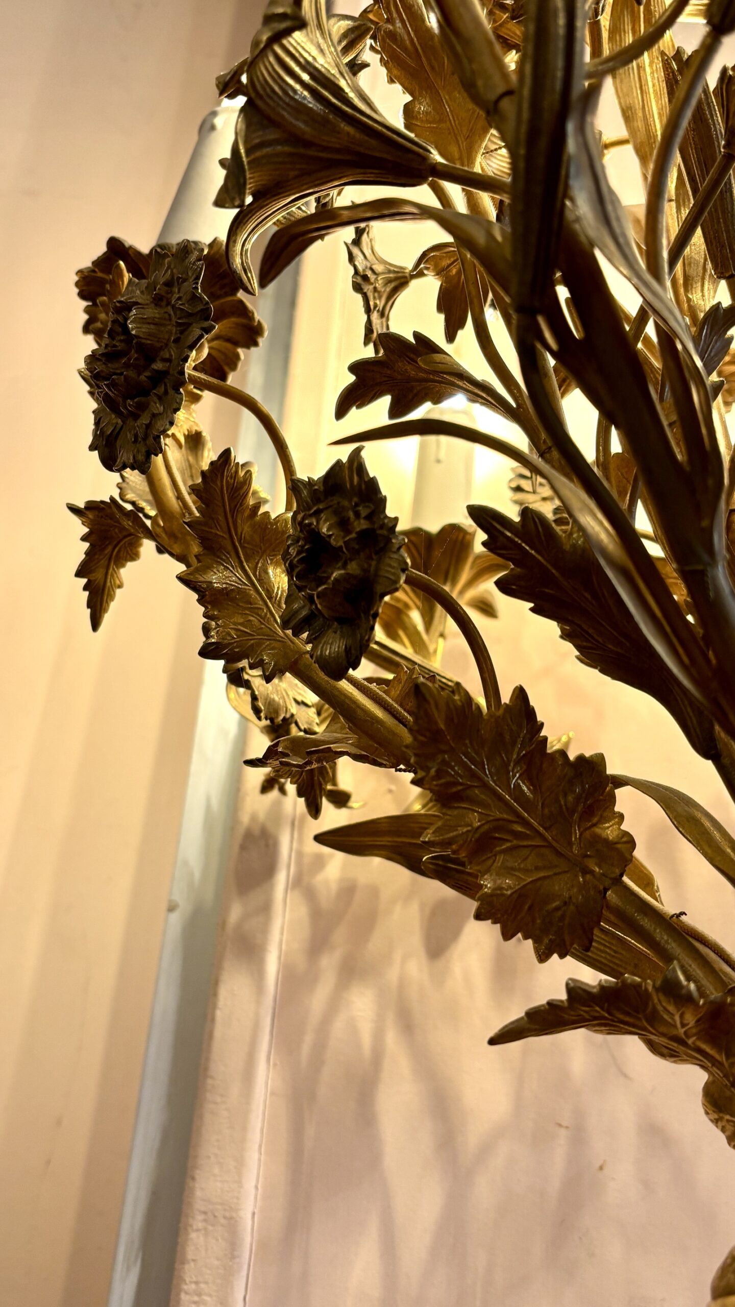 Grande lampe vase aux sirènes, XIXe siècle