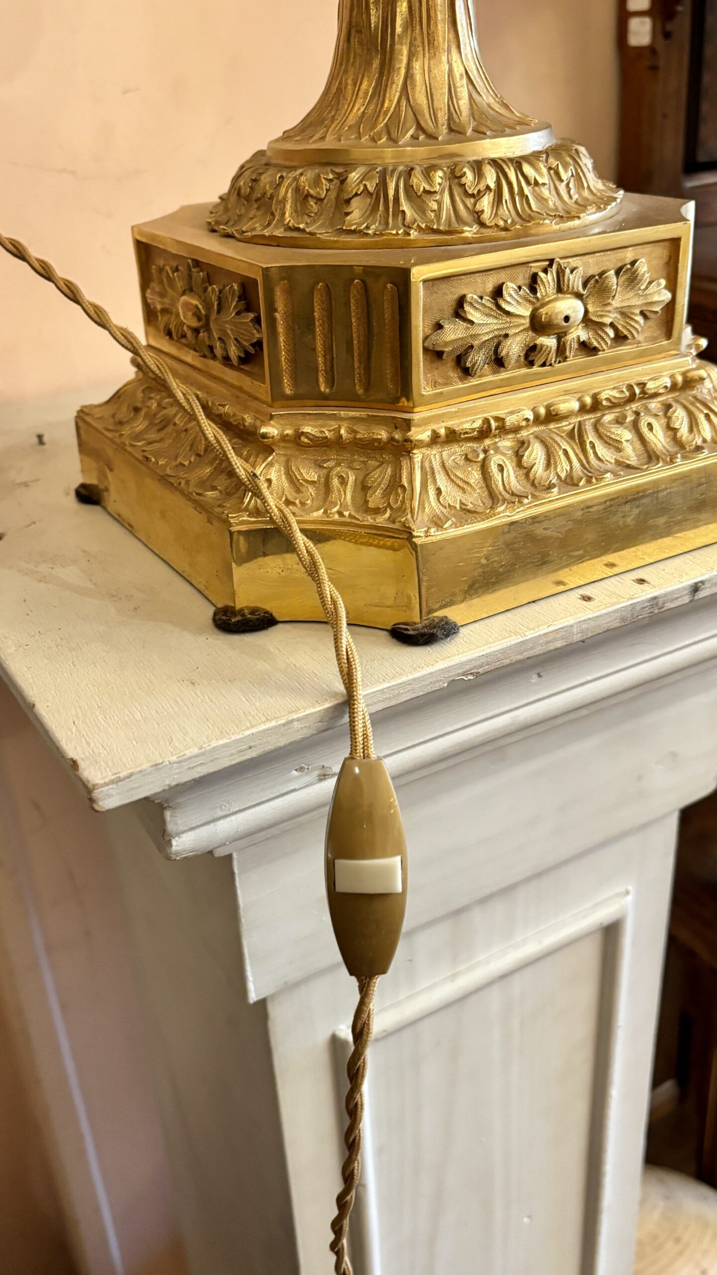 Grande lampe vase aux sirènes, XIXe siècle