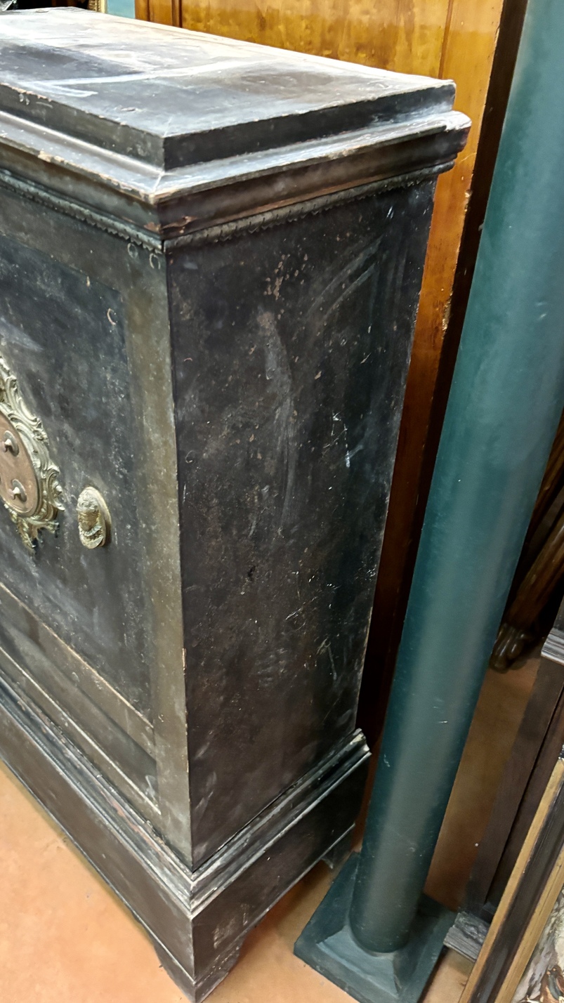 Coffre-fort avec serrures fonctionnant, XIXe siècle