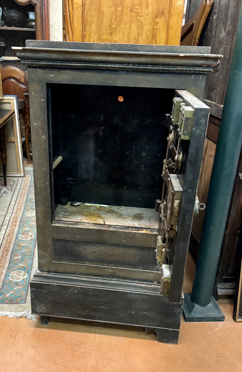 Coffre-fort avec serrures fonctionnant, XIXe siècle