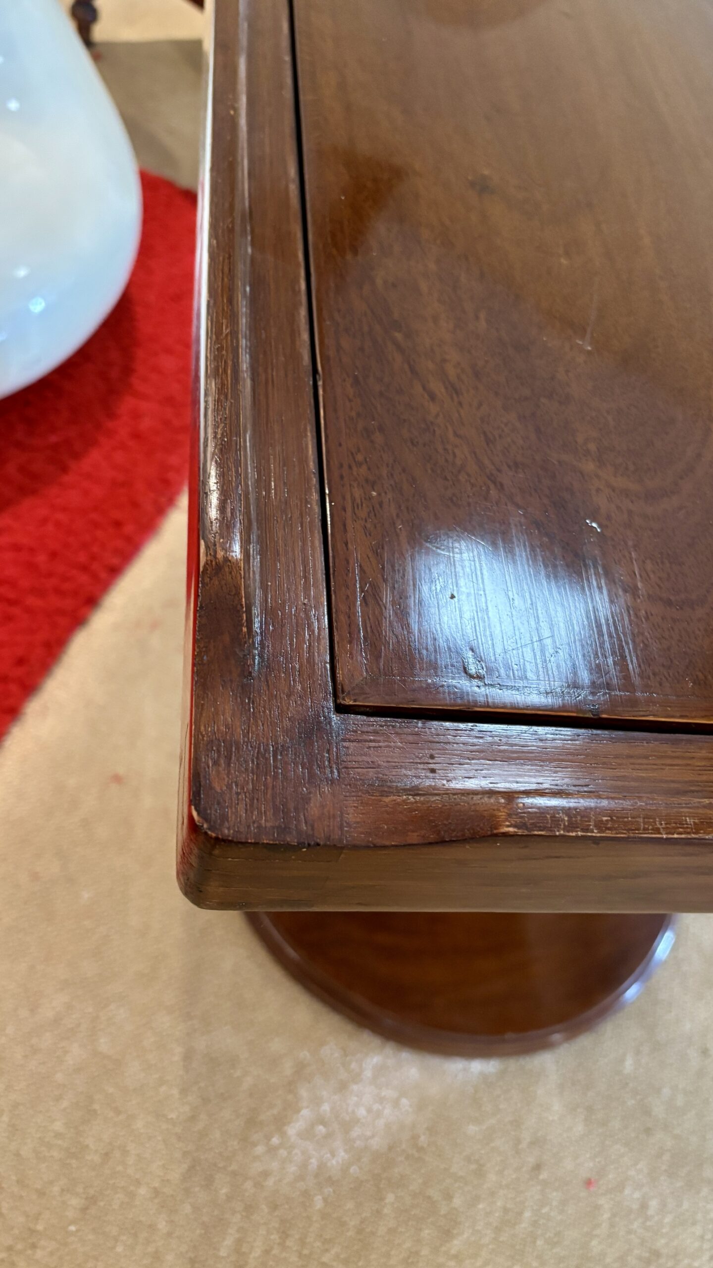 Table de bateau anti-roulis, XXe siècle