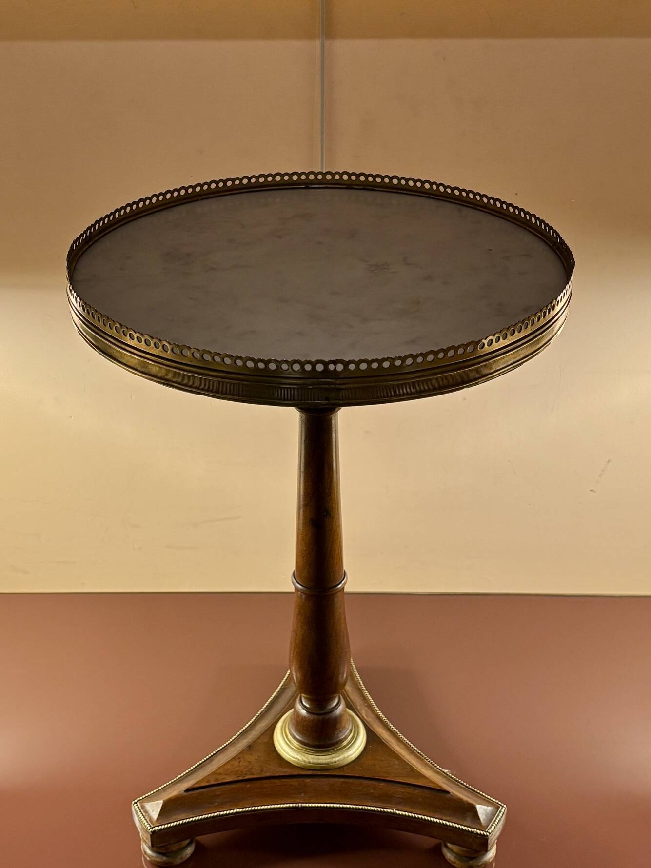 Petit guéridon style Empire, fin XIXe siècle