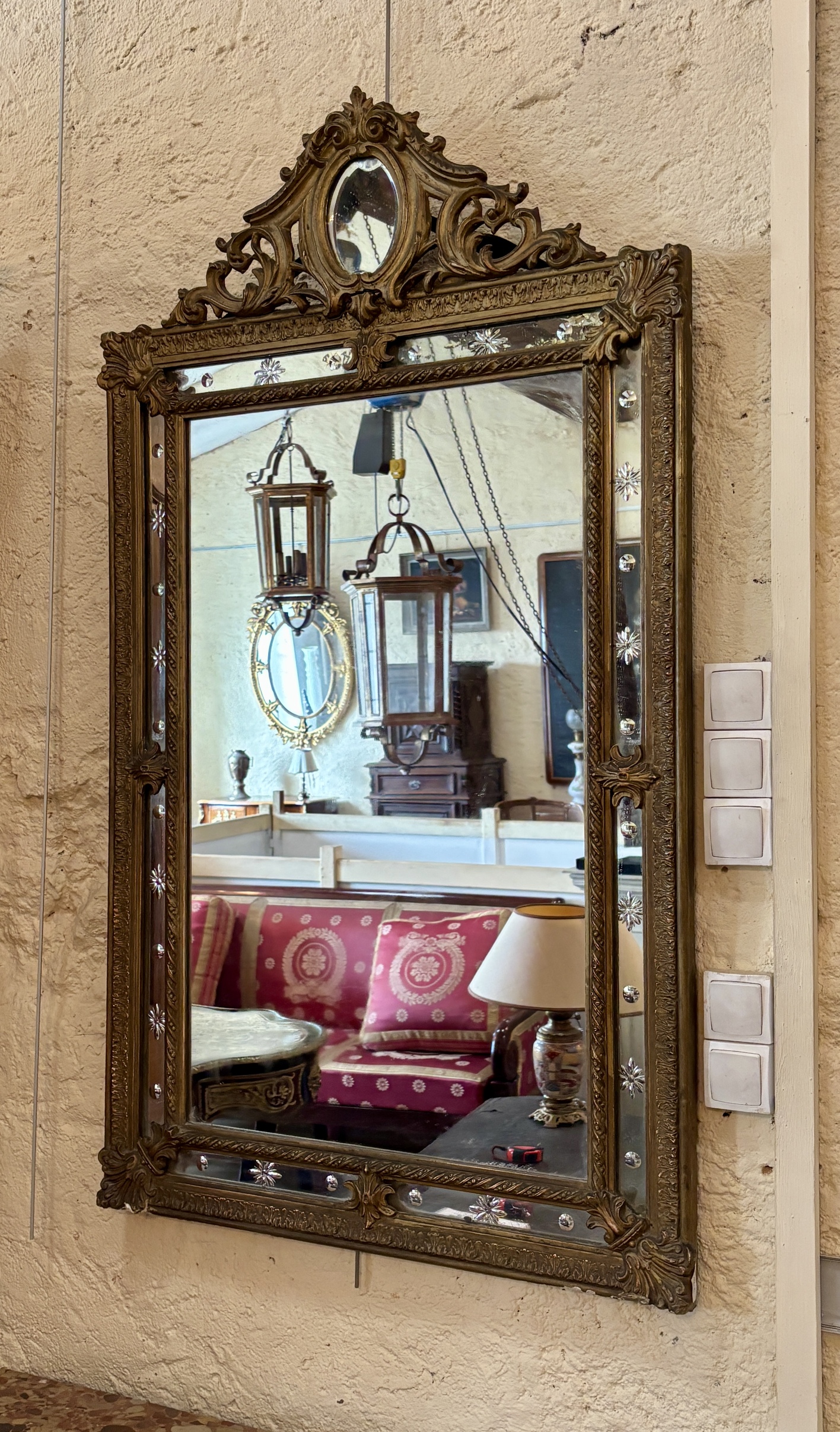 Grand miroir à parcloses en bois doré, XIXe siècle