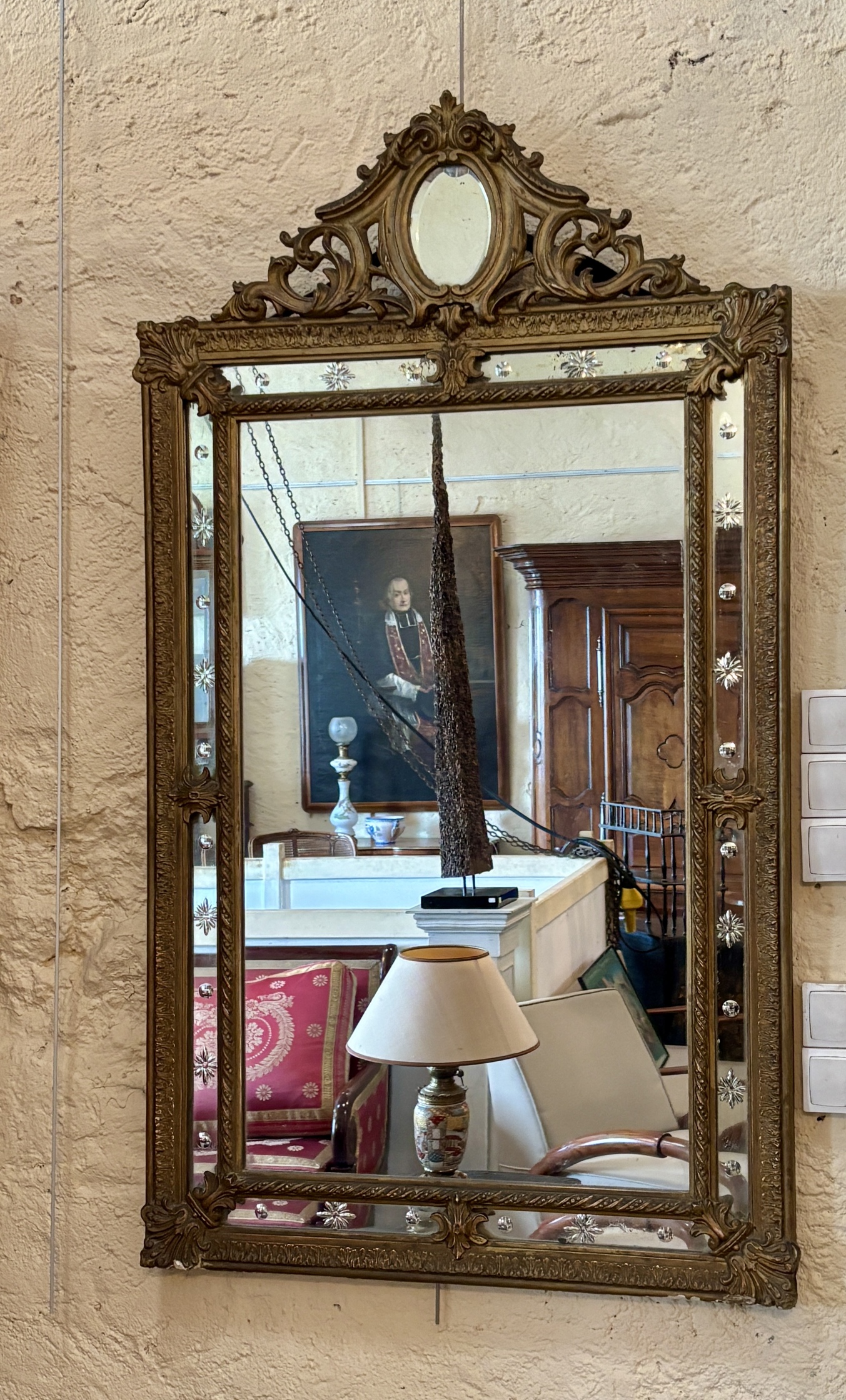 Grand miroir à parcloses en bois doré, XIXe siècle