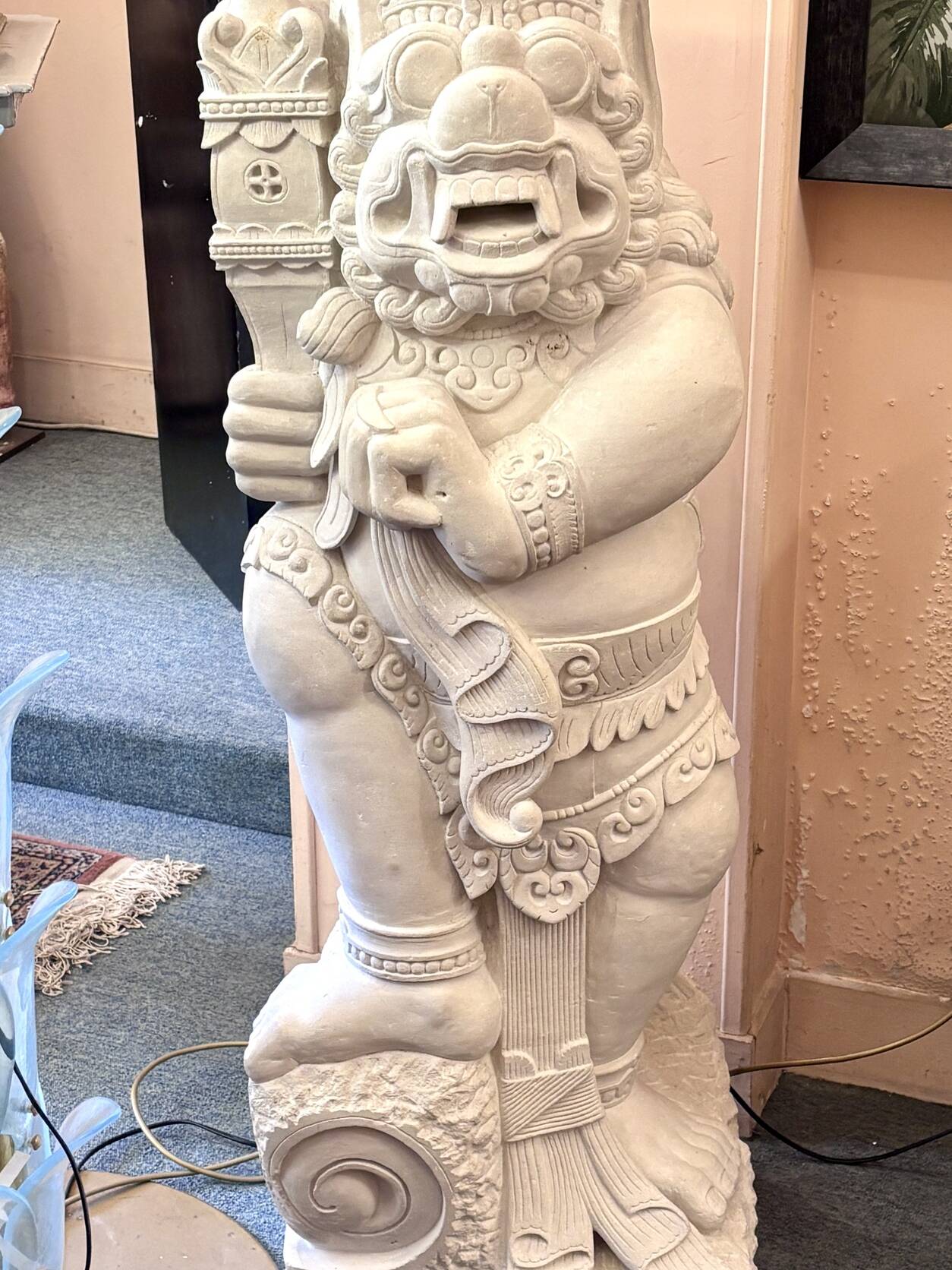 Sculpture en pierre figurant le héros Hanumān, XXe siècle