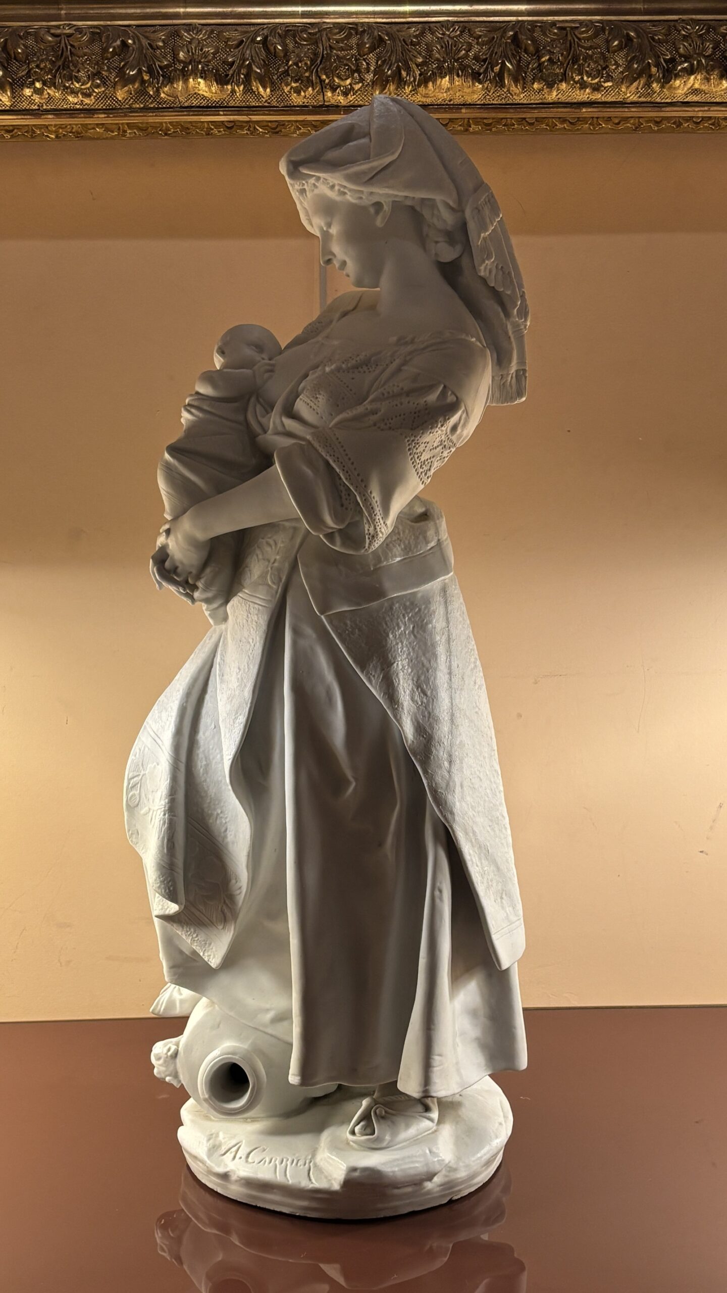 Albert Carrier-Belleuse (1824 - 1887), Sculpture en biscuit d’une femme allaitant, XIXe siècle