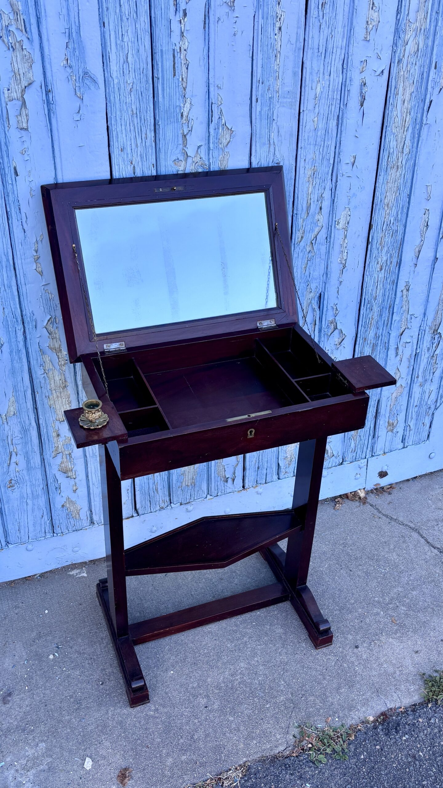 Petite coiffeuse en acajou, XIXe siècle
